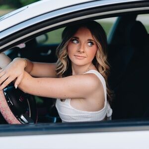 Meet your Posher, Olivia